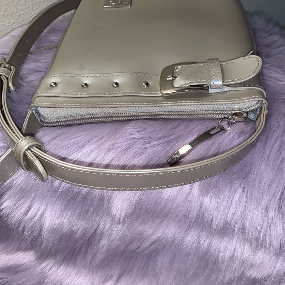 Beijo crossbody silicon iridescent color purse - Picture 5 of 11